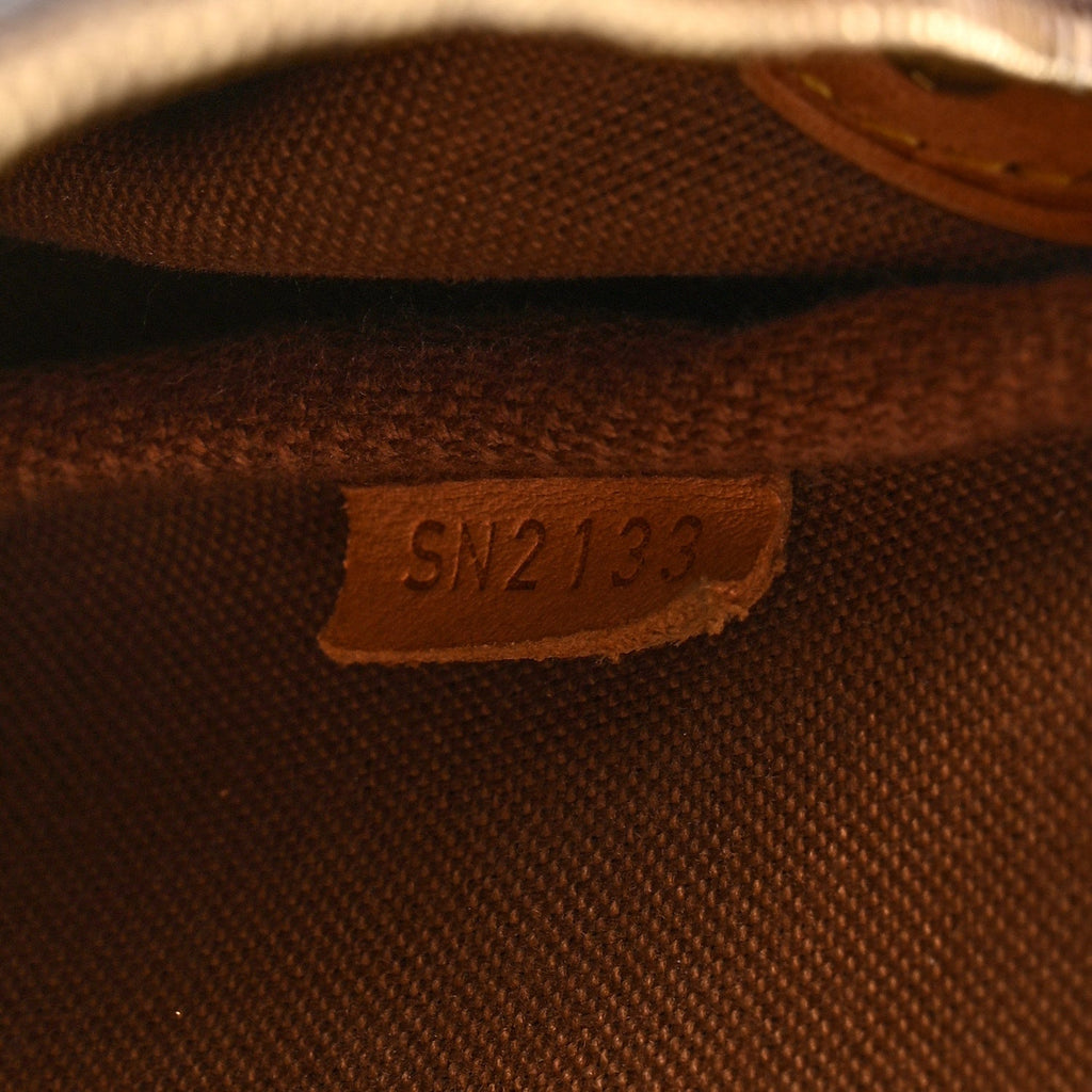 Louis Vuitton Monogram Eva Clutch