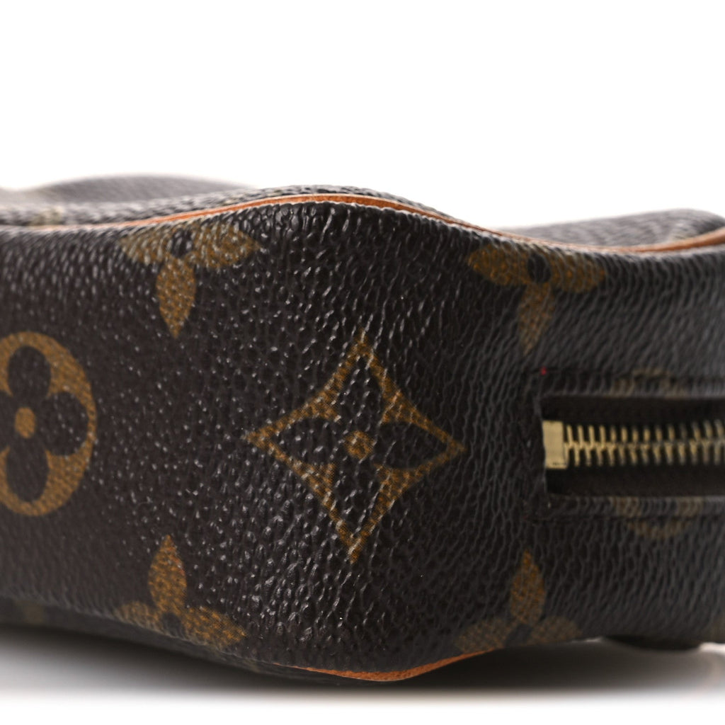 Louis Vuitton Monogram Wapity
