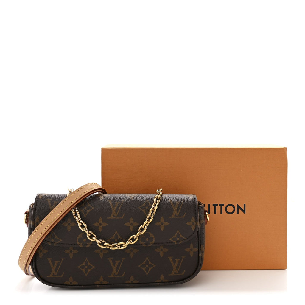 Louis Vuitton Monogram Ivy Wallet On Chain