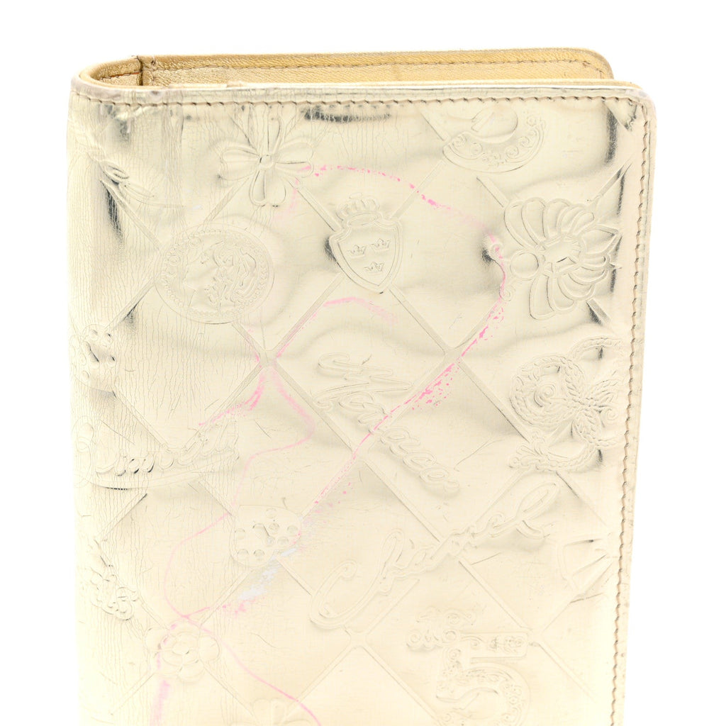 Metallic Patent Calfskin Quilted Lucky Symbols Yen Wallet Gold