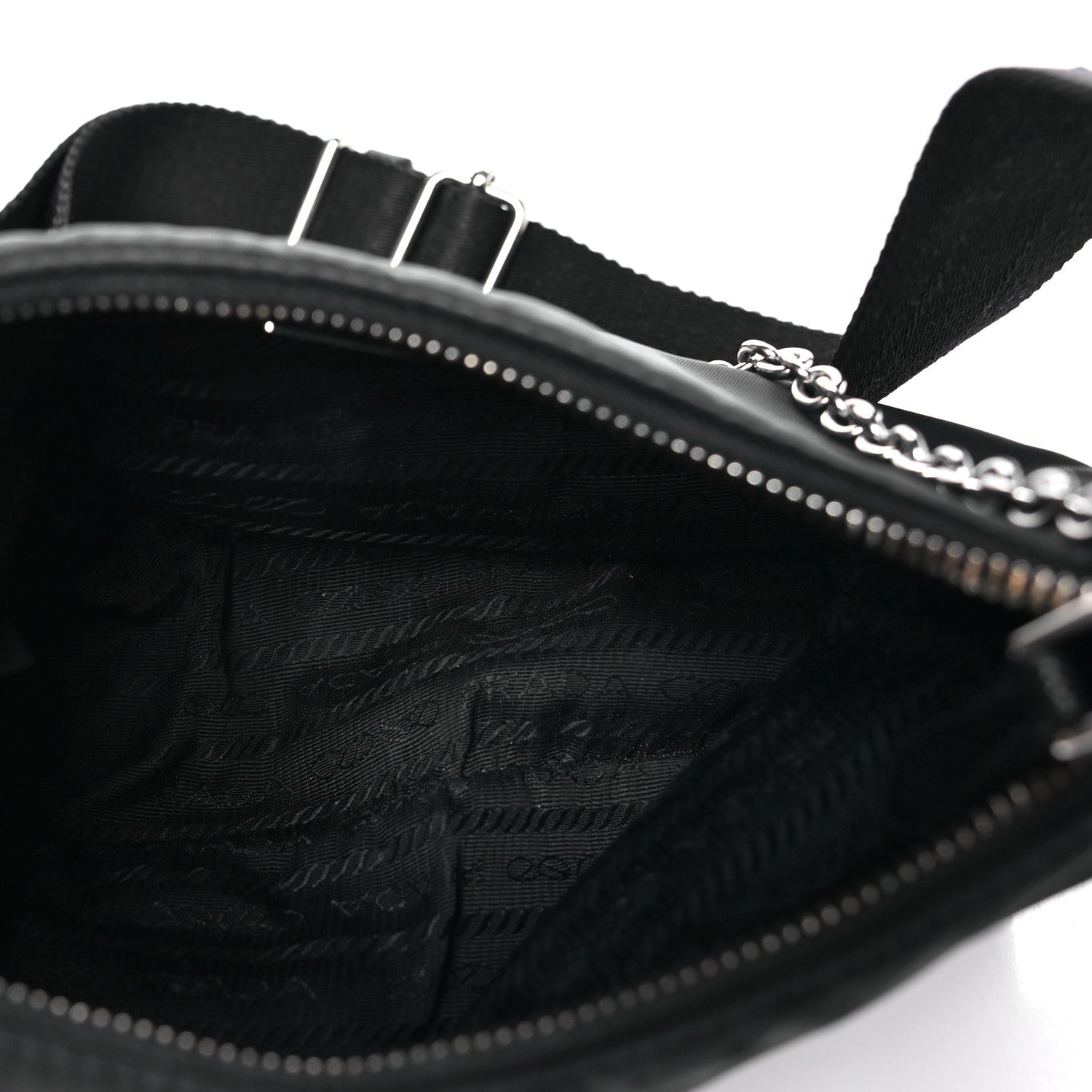 Prada Re-Nylon Saffiano Re-Edition 2005 Shoulder Bag Black