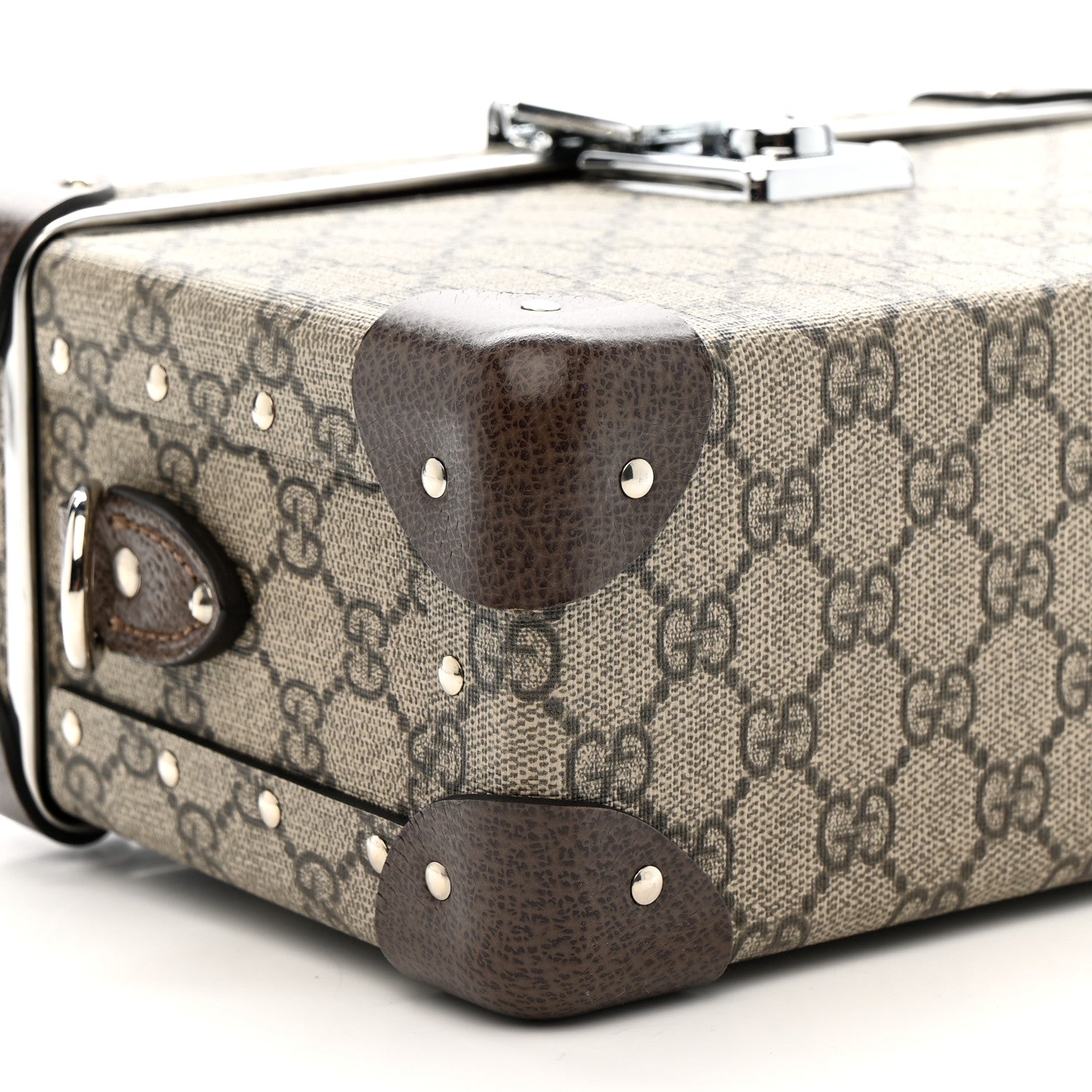 Gucci GG Supreme Monogram Globe-Trotter Beauty Case Brown