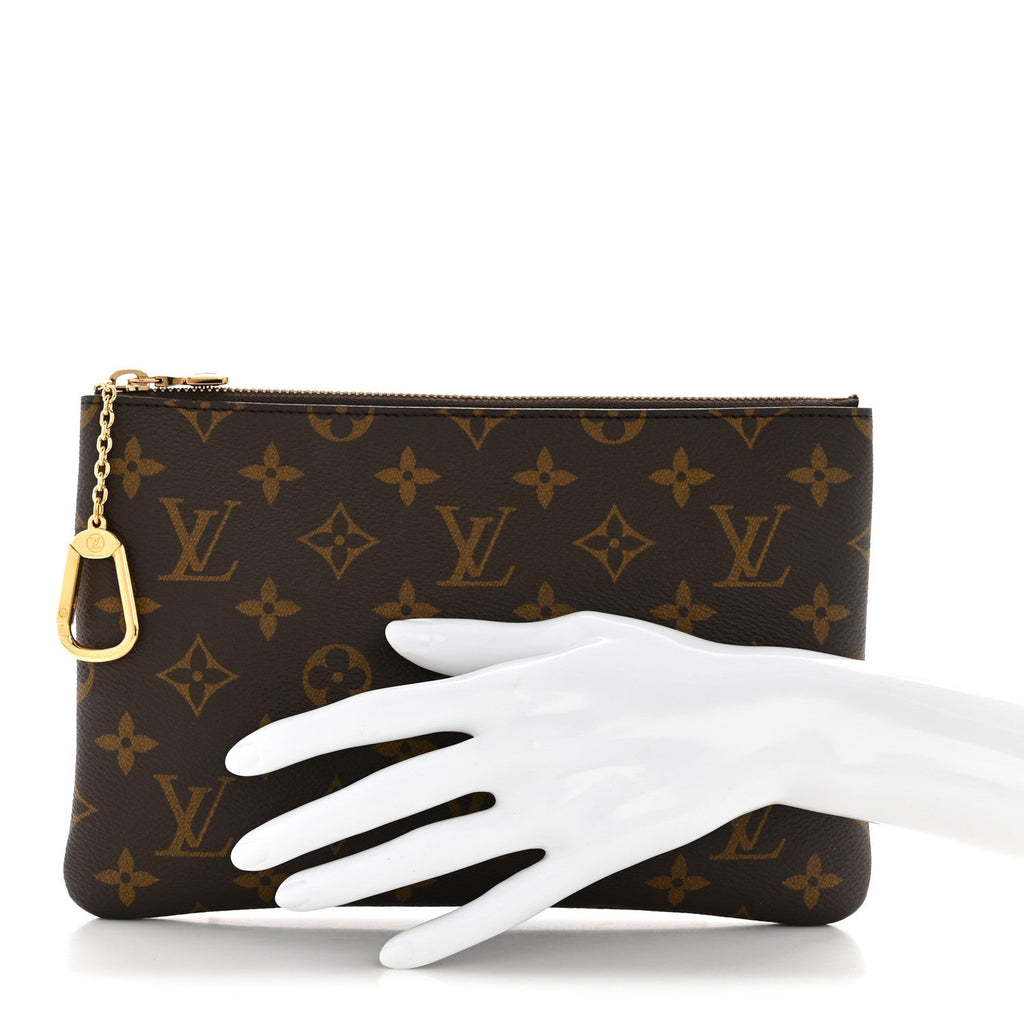 Louis Vuitton Monogram Key Pouch M