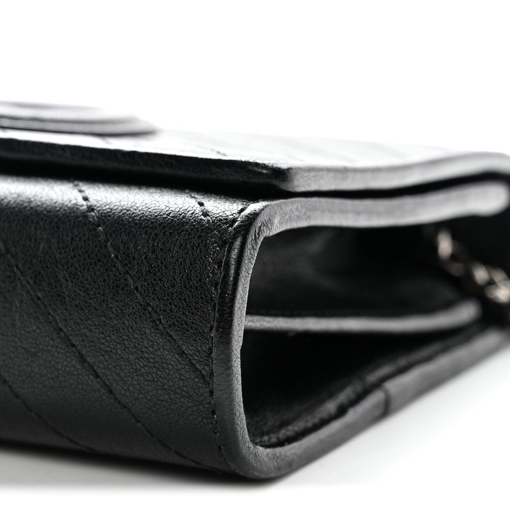 Gucci Sakai Be Green Calfskin Diagonal Stitched Blondie Wallet on Chain Black