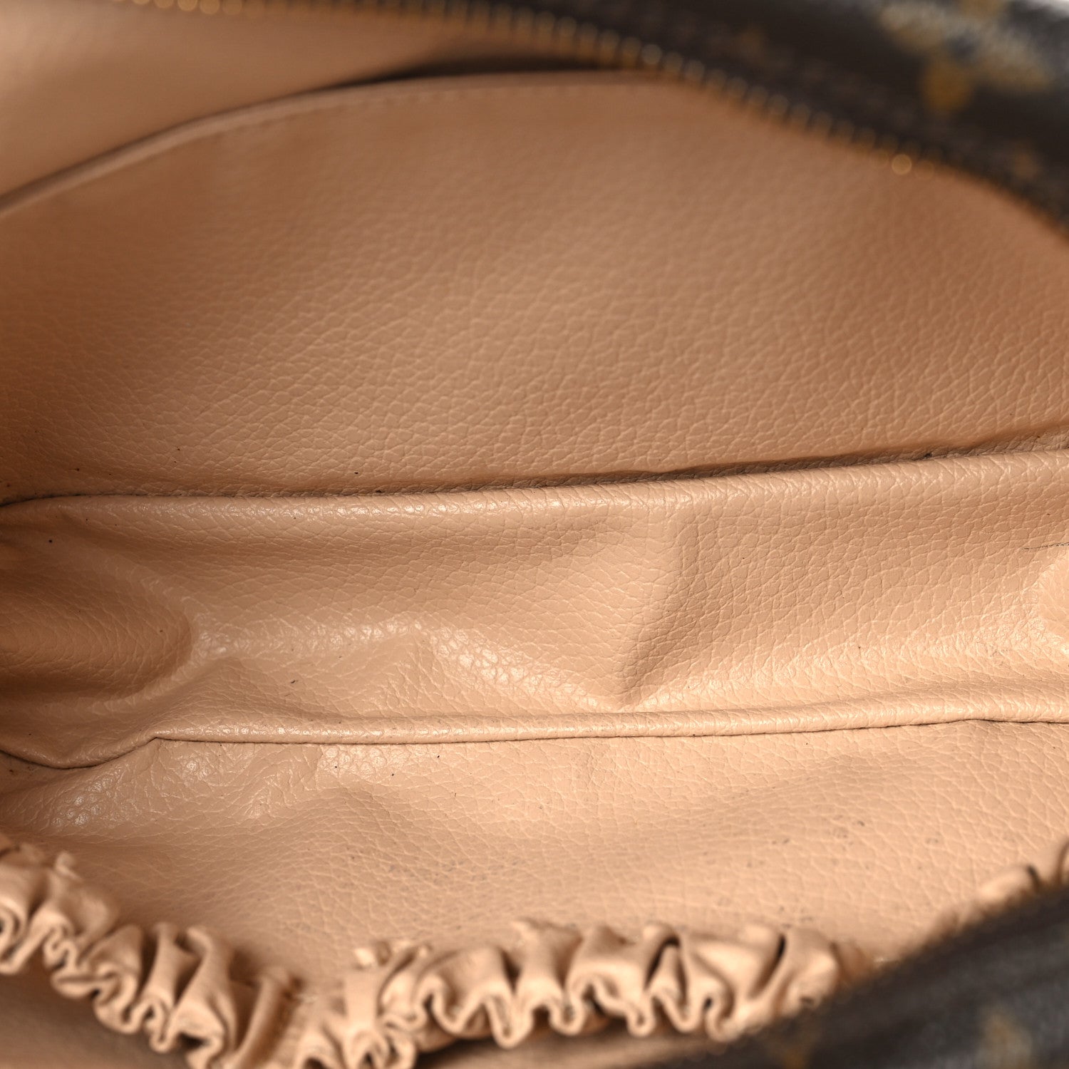 Louis Vuitton Monogram Trousse Toilette 23