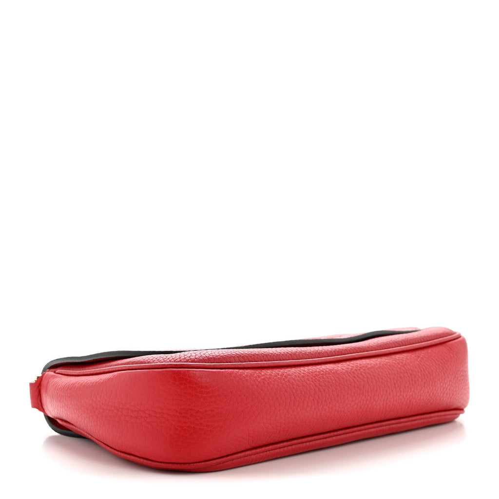 Gucci Pebbled Calfskin Medium Soho Flap Crossbody Tabasco Red