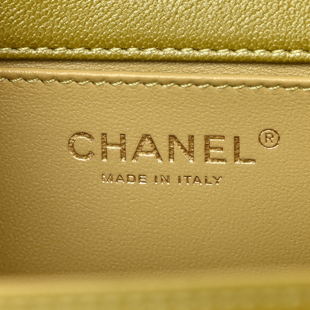 Chanel Caviar Quilted Medium Boy Flap Green