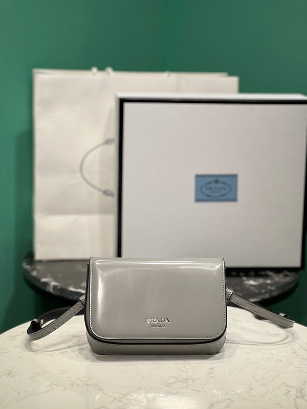 Prada Bags - 040