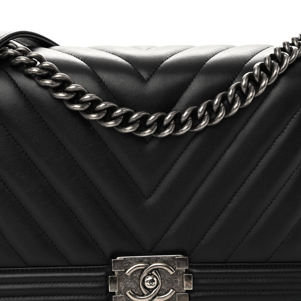 Chanel Calfskin Chevron Quilted New Medium Boy Flap Black
