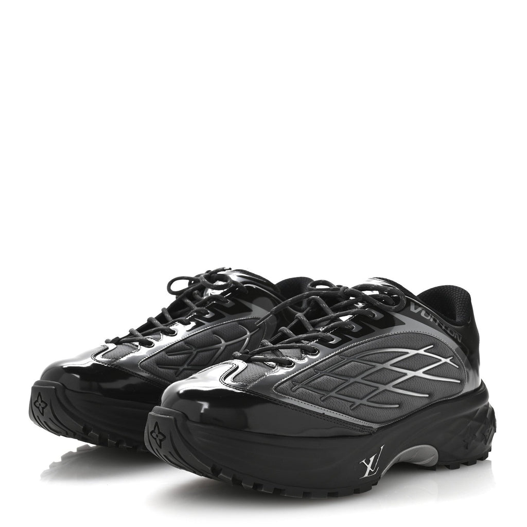 Louis Vuitton Monogram Discovery Lace Up Sneakers 9.5 Black Silver