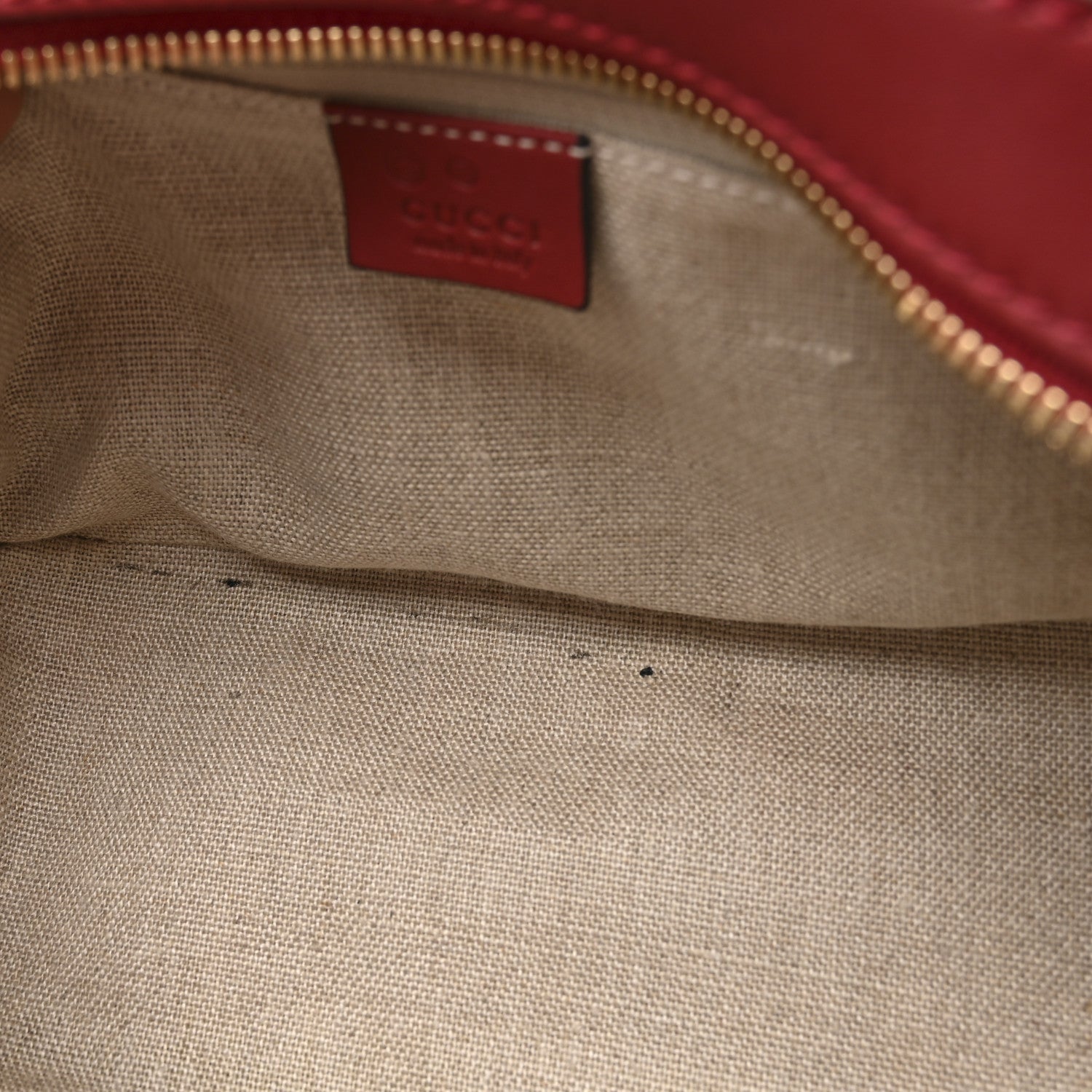 Gucci Soft Microguccissima Small Crossbody Bag Rosso