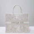 Dior Bags - 576