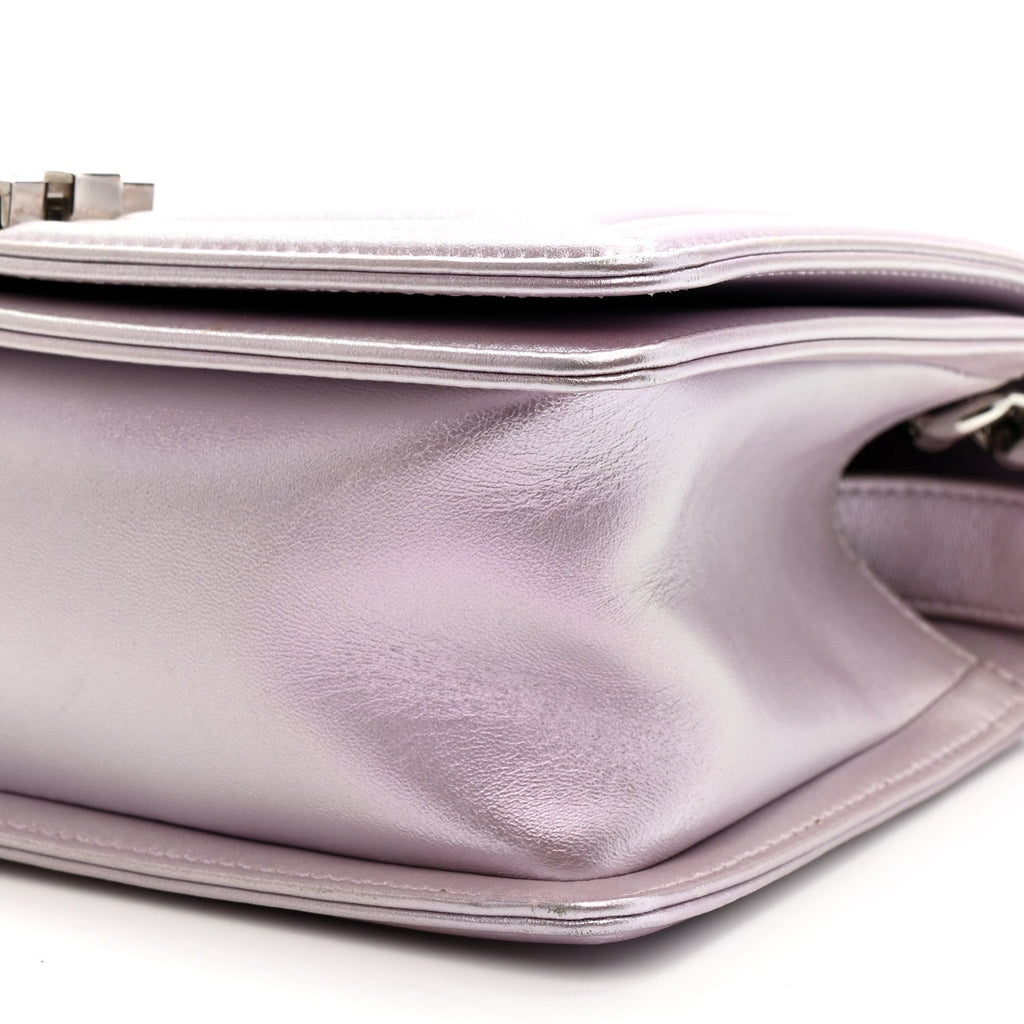 Chanel Iridescent Lambskin Chevron Quilted Medium Boy Flap Purple
