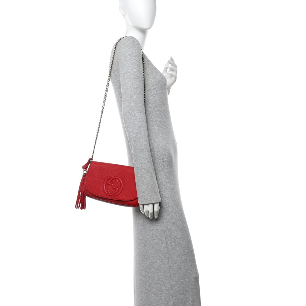 Gucci Pebbled Calfskin Medium Soho Flap Crossbody Tabasco Red