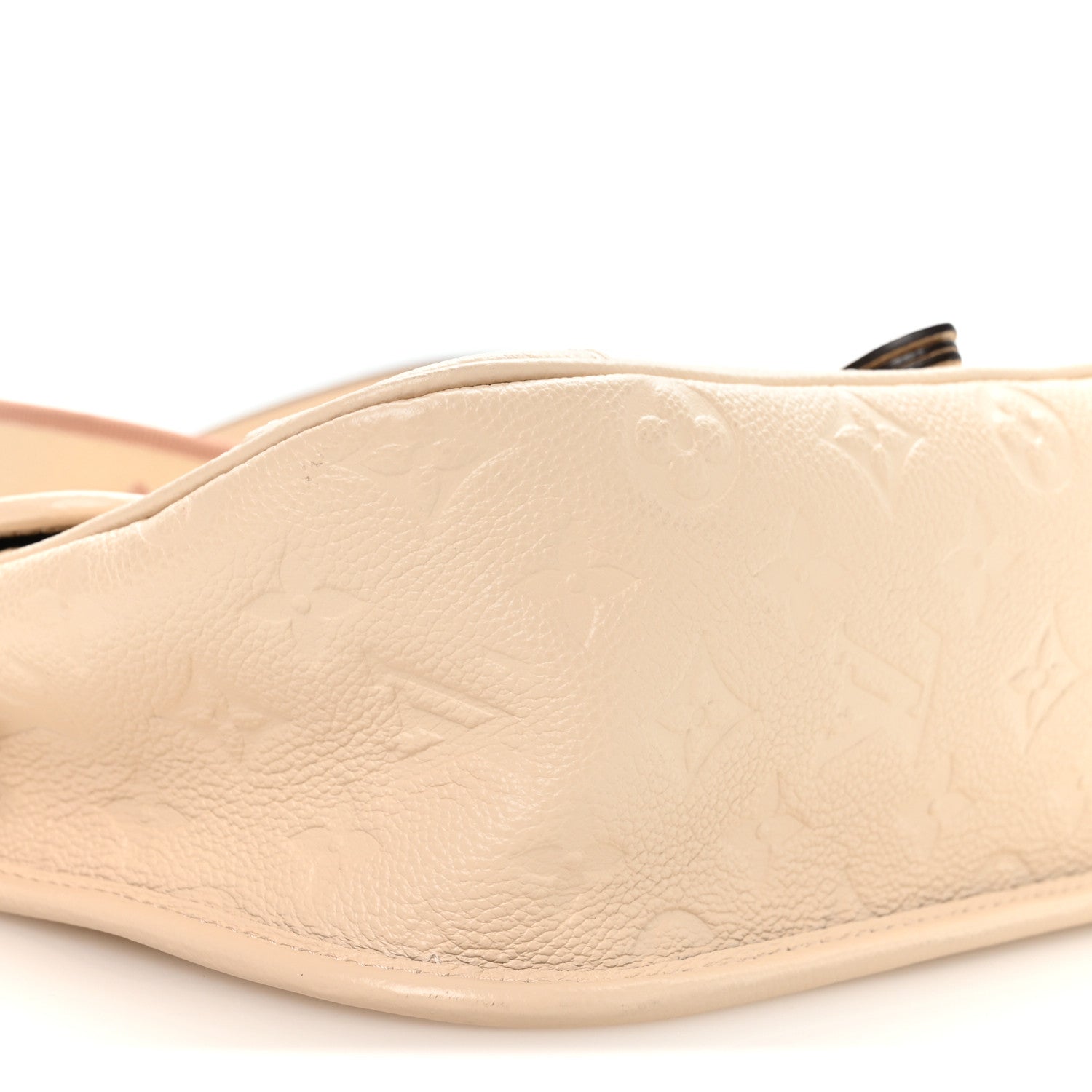 Louis Vuitton Empreinte Monogram Giant Diane Cream