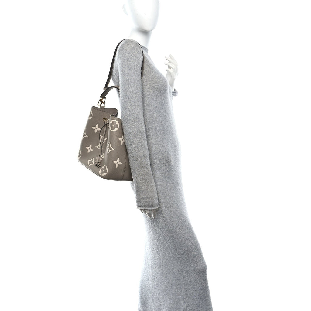Louis Vuitton Empreinte Monogram Giant Neonoe MM Tourterelle Creme