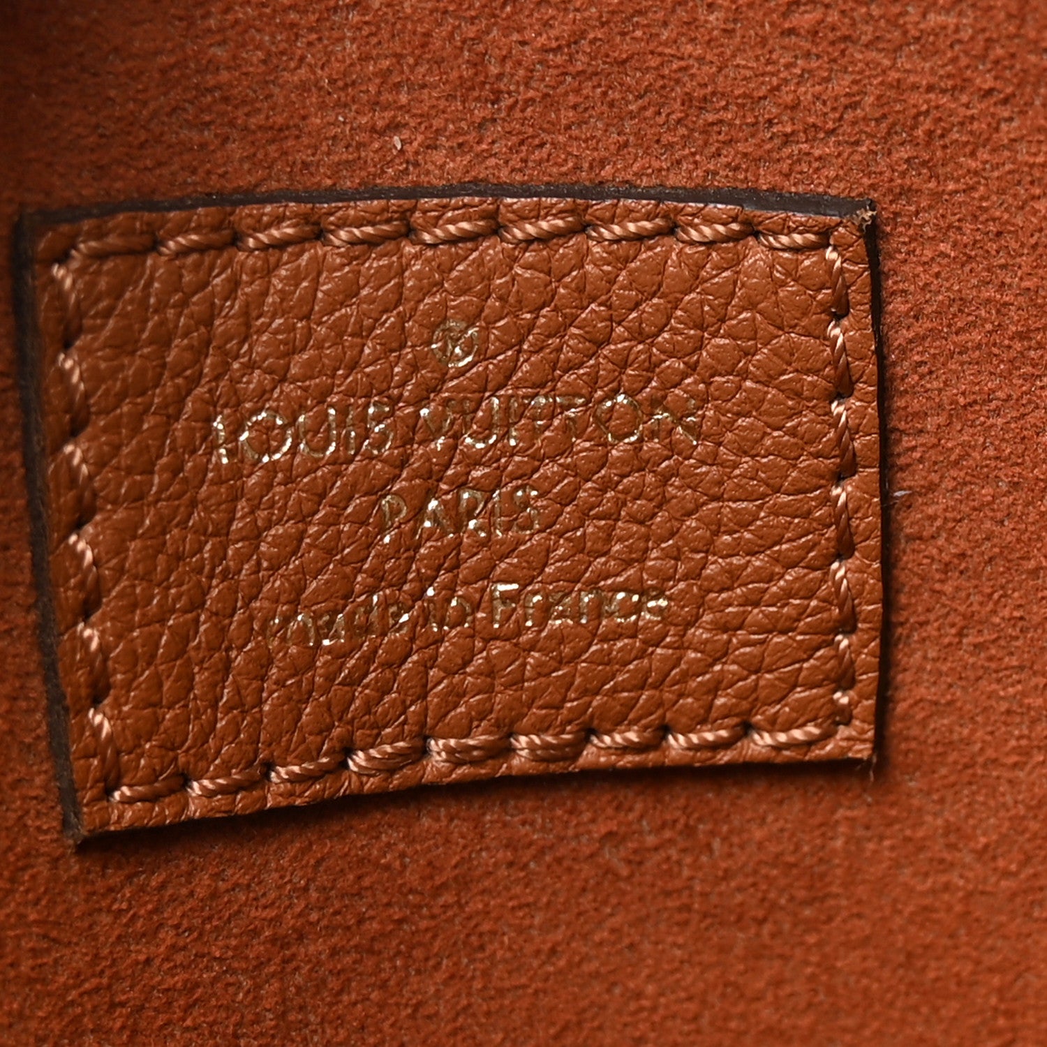 Louis Vuitton Grained Calfskin Lockme Shopper Chataigne