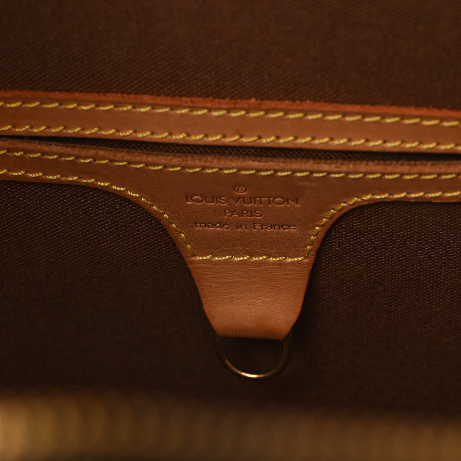 Louis Vuitton Monogram Ellipse MM