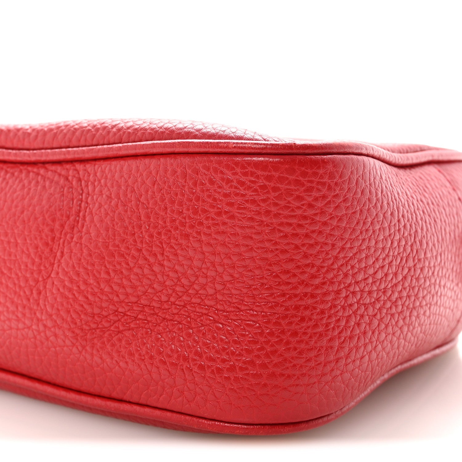 Gucci Pebbled Calfskin Small Soho Disco Bag Tabasco Red