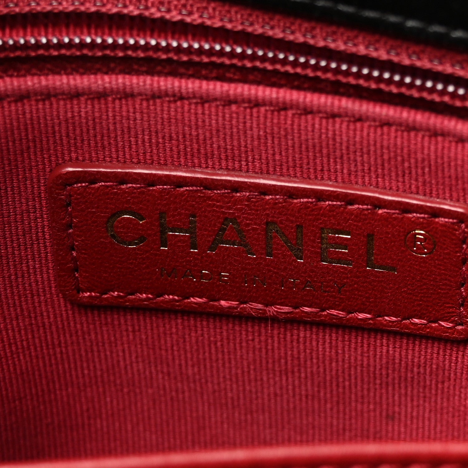 Chanel Shiny Crumpled Calfskin Quilted Wavy CC Hobo Black