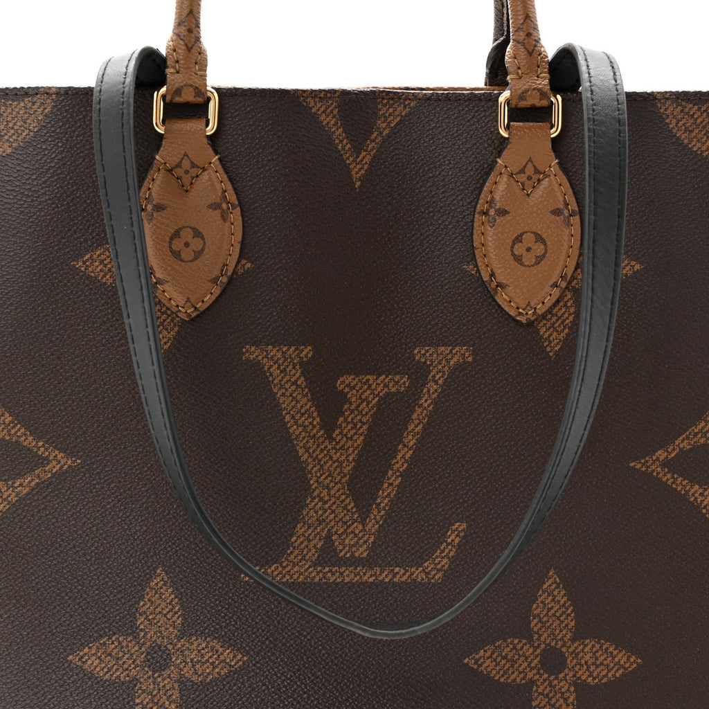 Louis Vuitton Reverse Monogram Giant Onthego MM