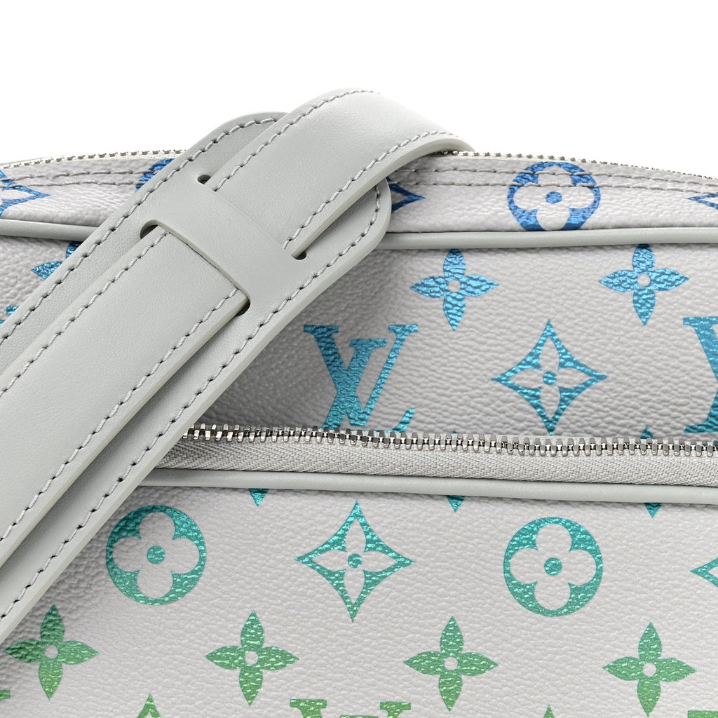 Louis Vuitton Monogram Iridescent Nil Gradient Grey