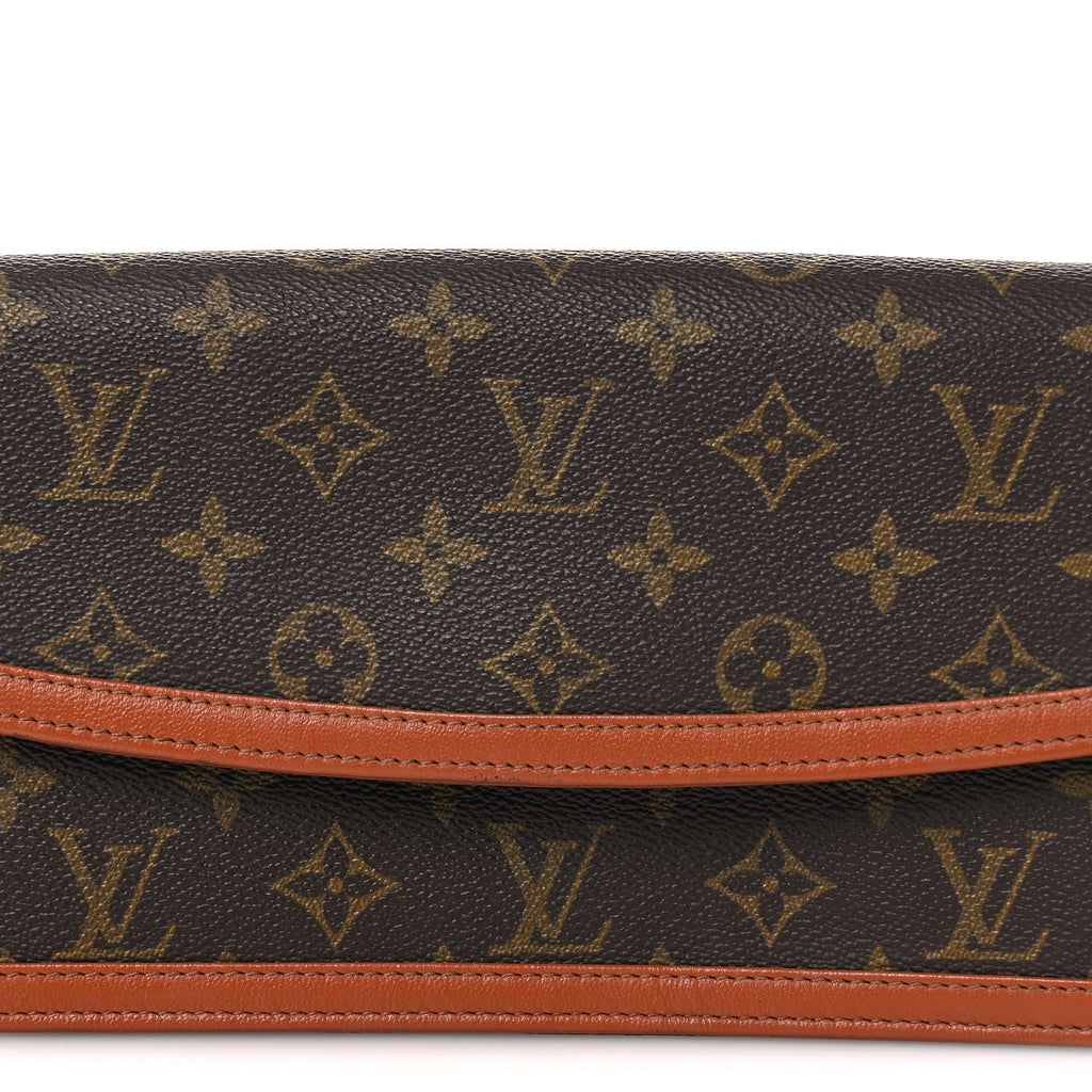 Louis Vuitton Monogram Pochette Dame 26