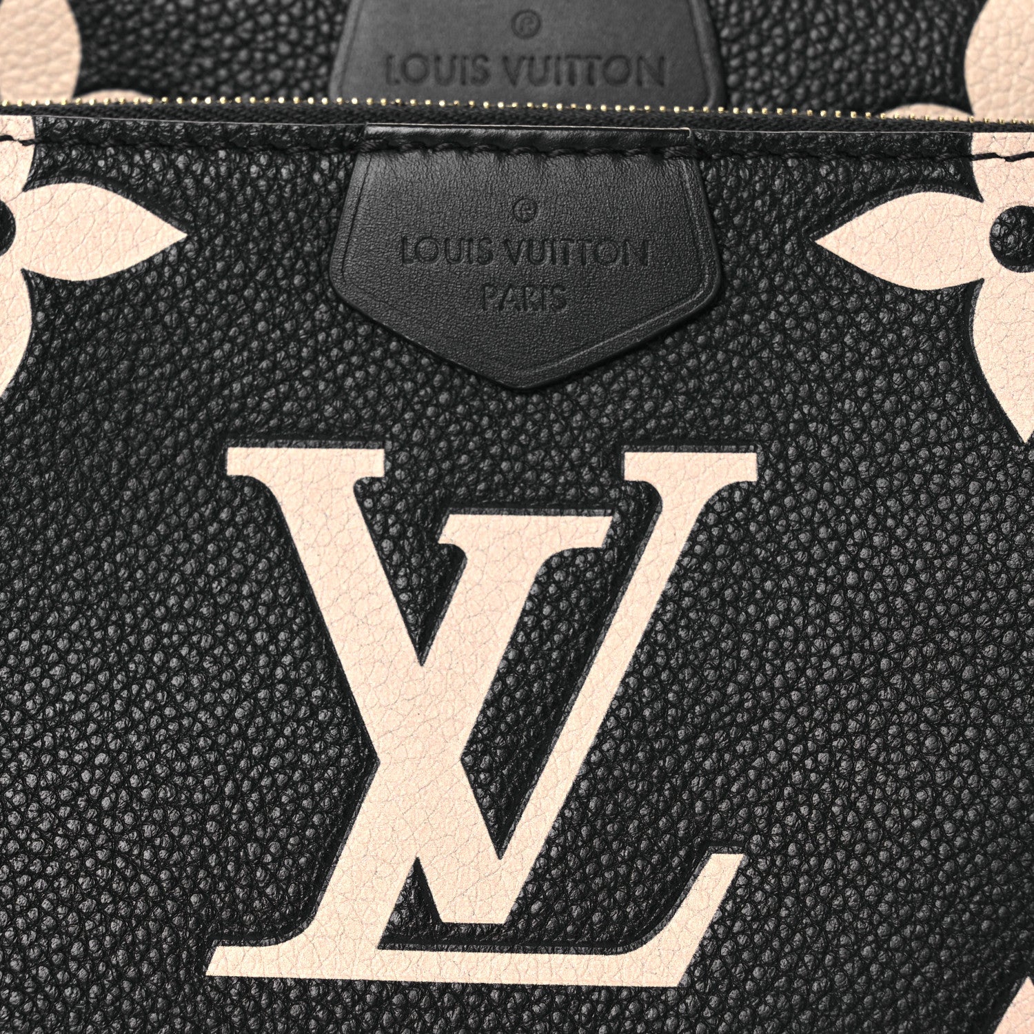Louis Vuitton Empreinte Monogram Giant Multi Pochette Accessories Black Beige