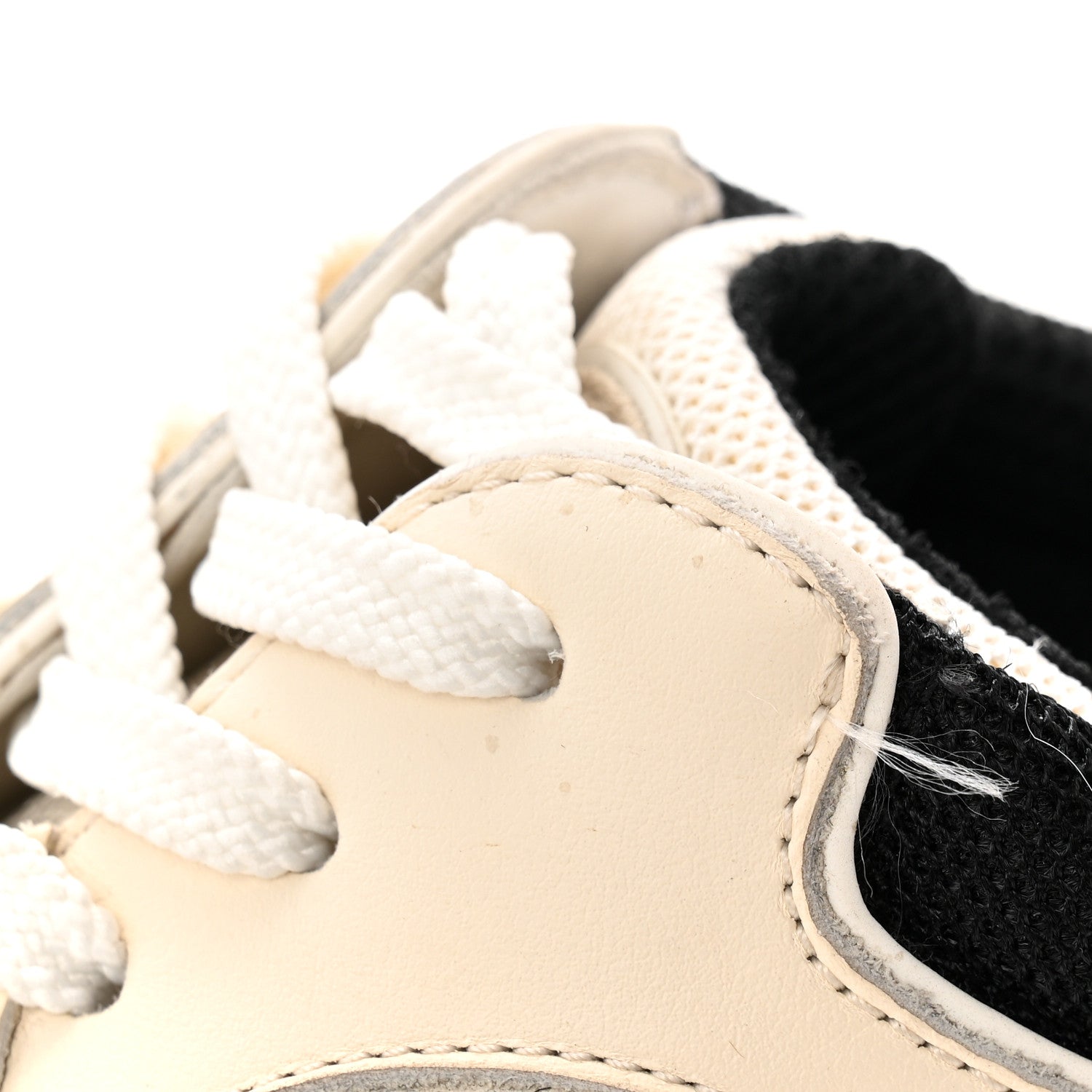 Mesh Suede Calfskin Grained Calfskin Womens CC Sneakers 38.5 White Black Pink