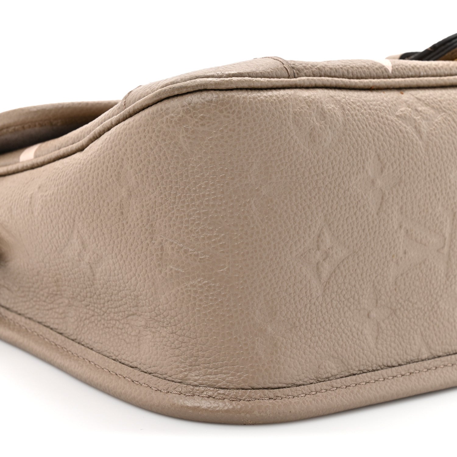 Louis Vuitton Empreinte Monogram Giant Diane Tourterelle Creme