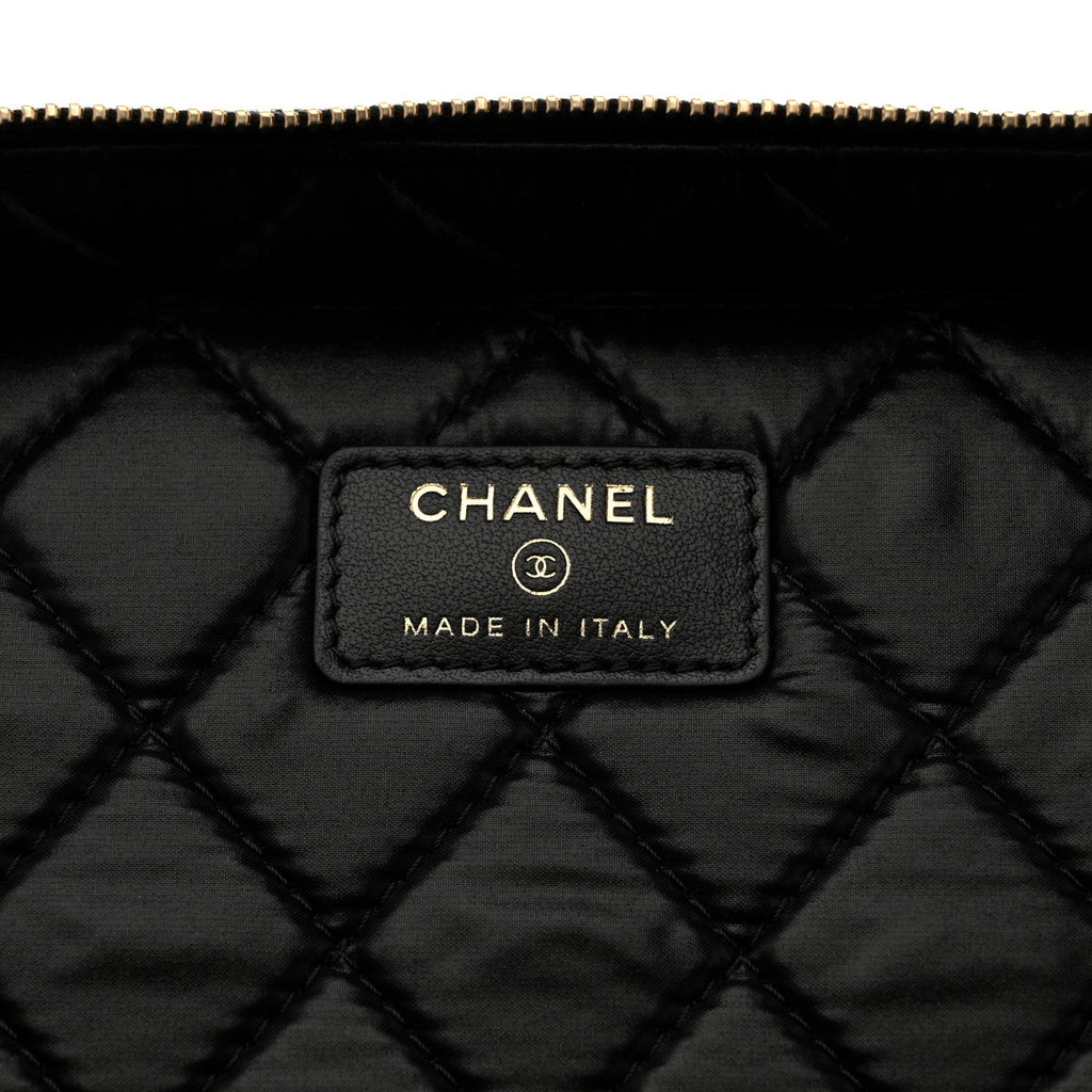 Caviar Quilted Vanity Pouch Black