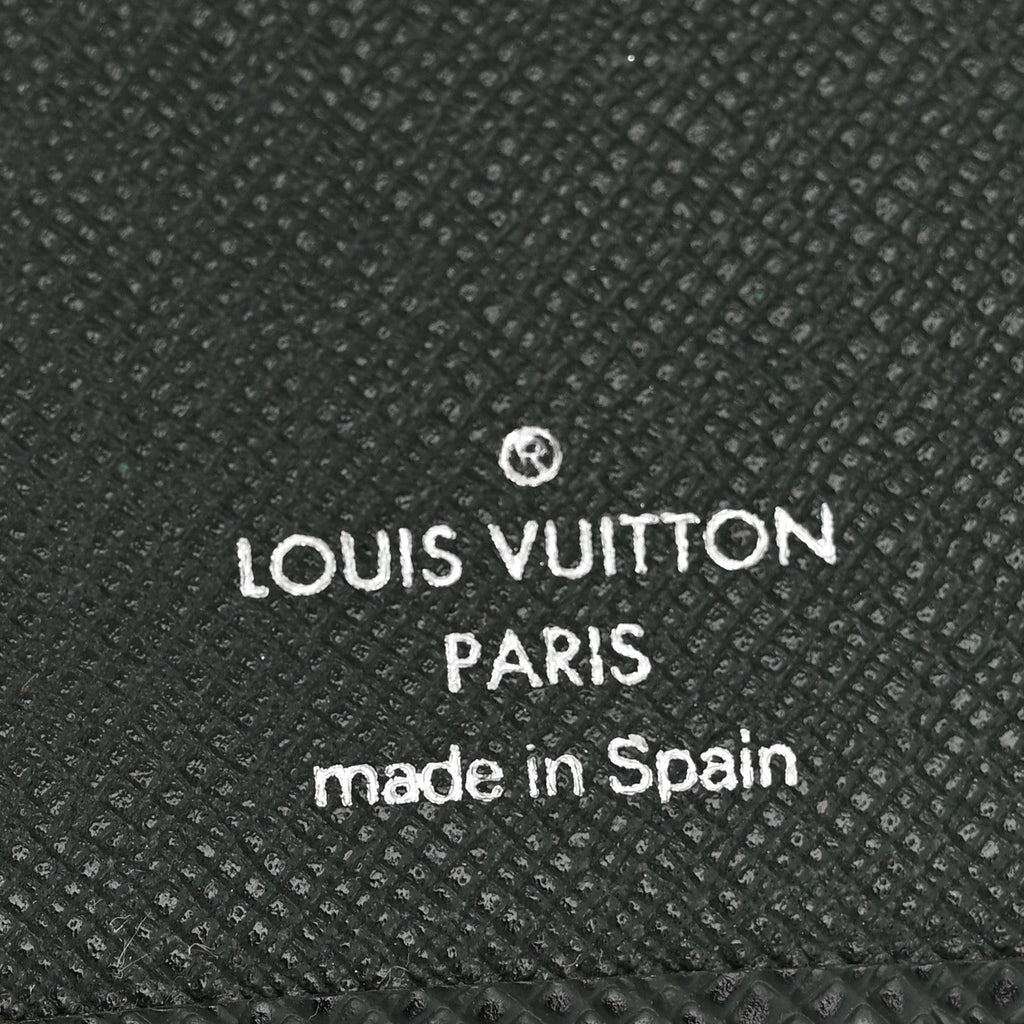 Louis Vuitton Taiga Small Ring Agenda Cover Epicea