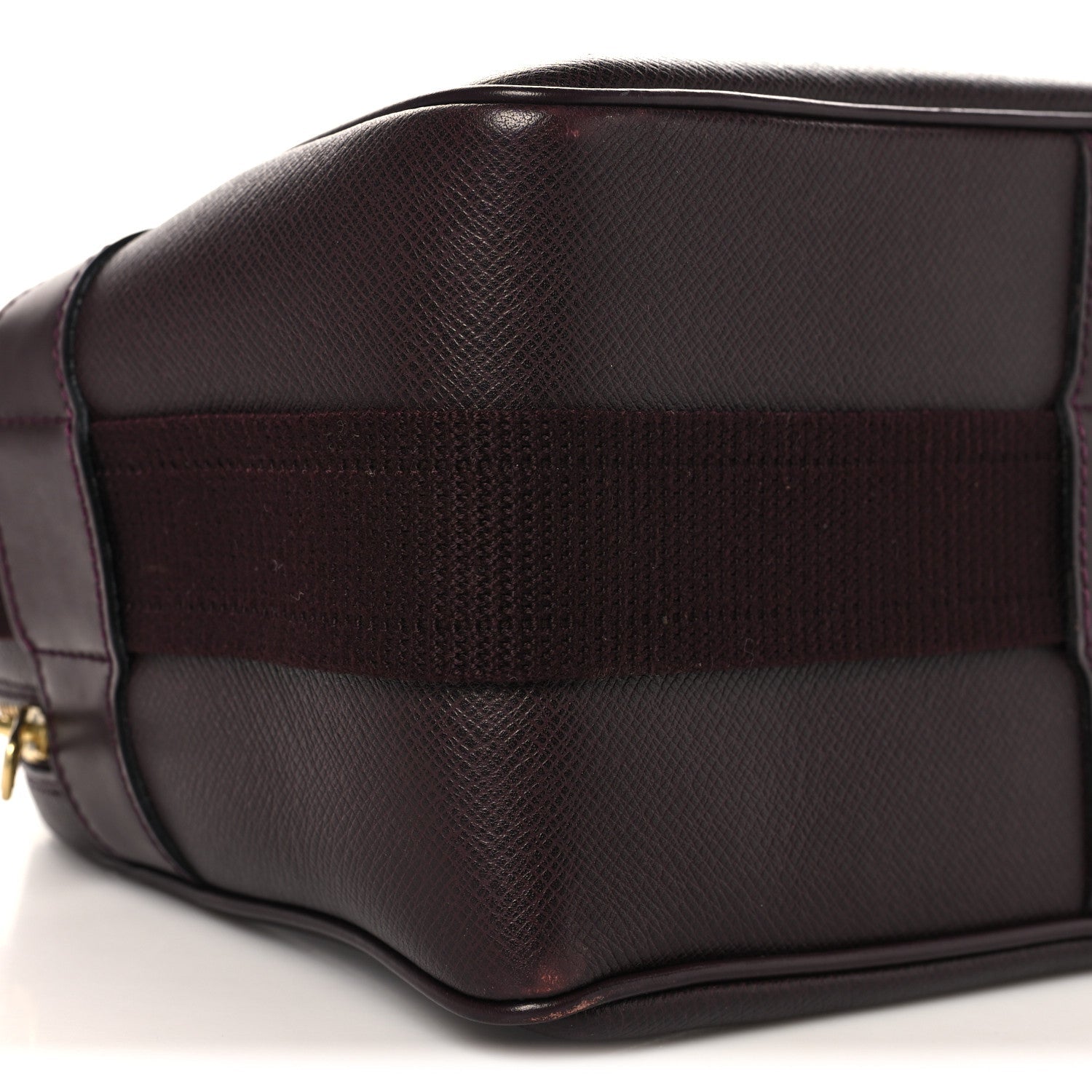 Louis Vuitton Taiga Reporter Messenger Acajou