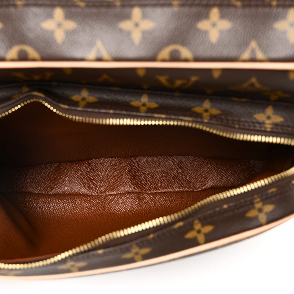 Louis Vuitton Monogram Nil 28