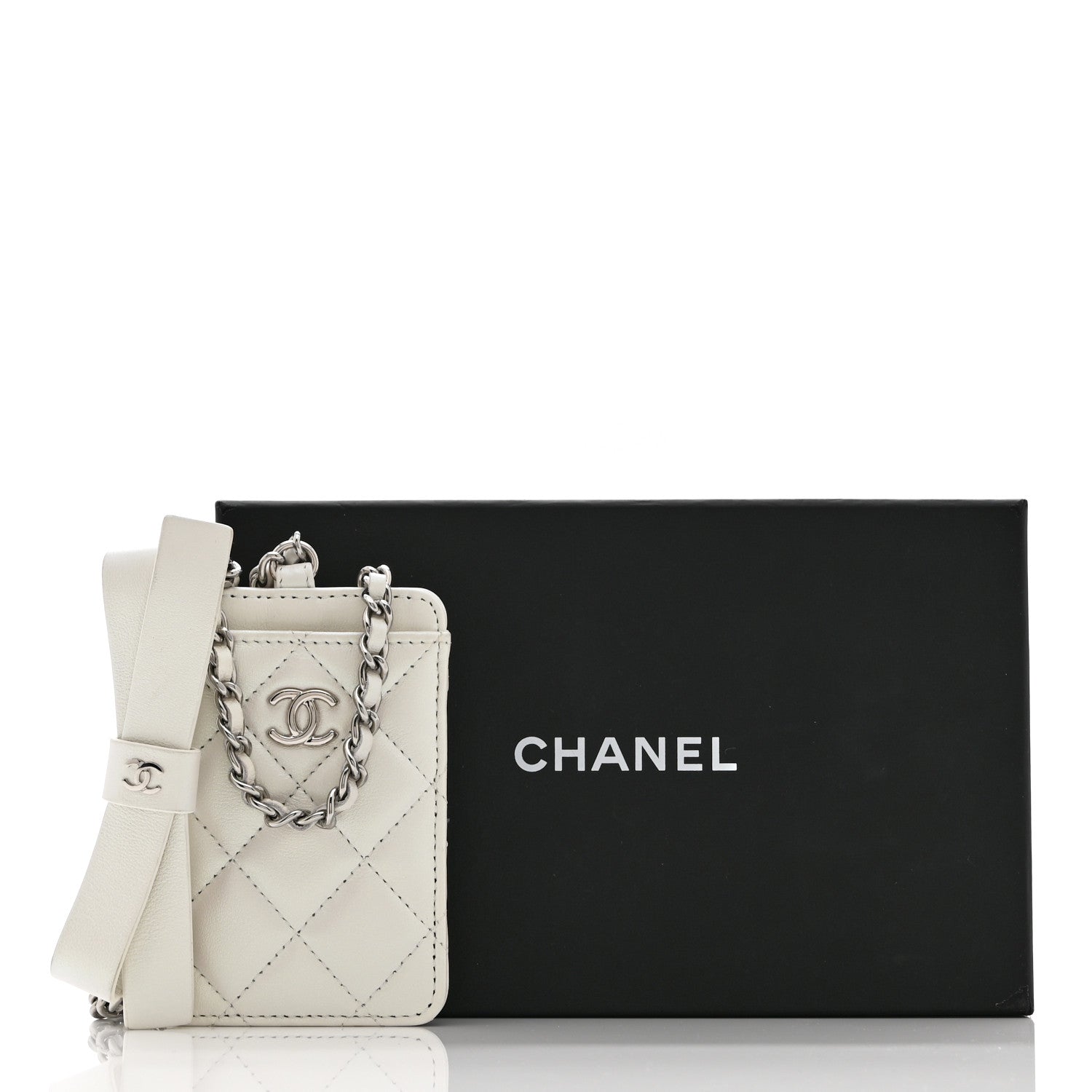 Iridescent Lambskin Quilted Coco Bow Card Holder On Chain White