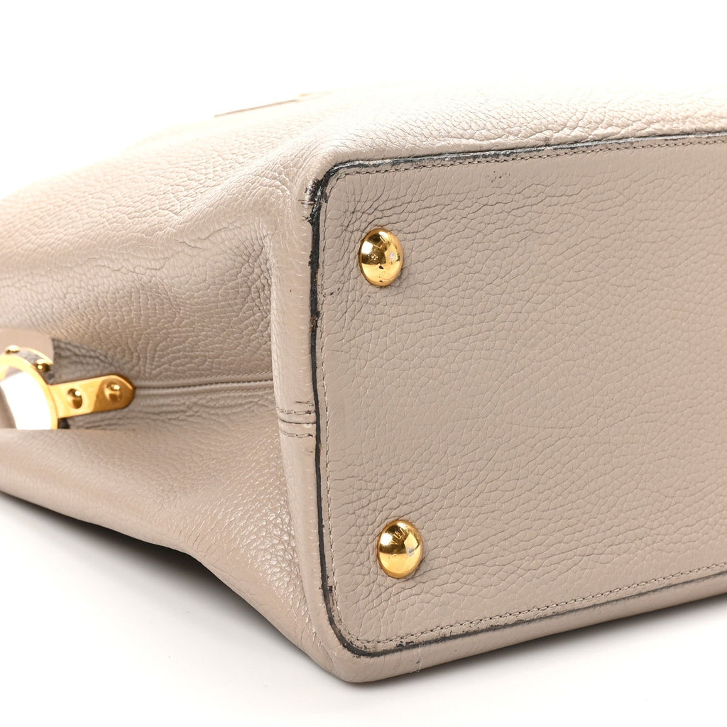 Louis Vuitton Taurillon Capucines MM Galet