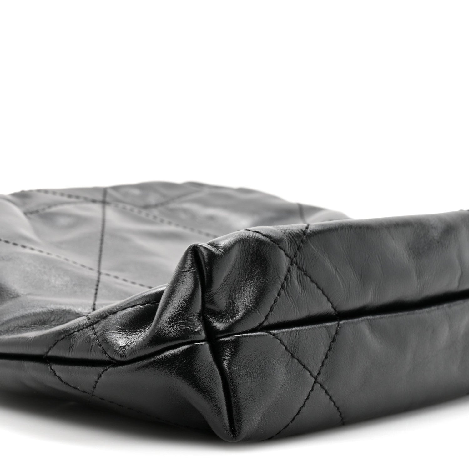 Chanel Shiny Calfskin Quilted Pearl CC Chain Mini Chanel 22 Black