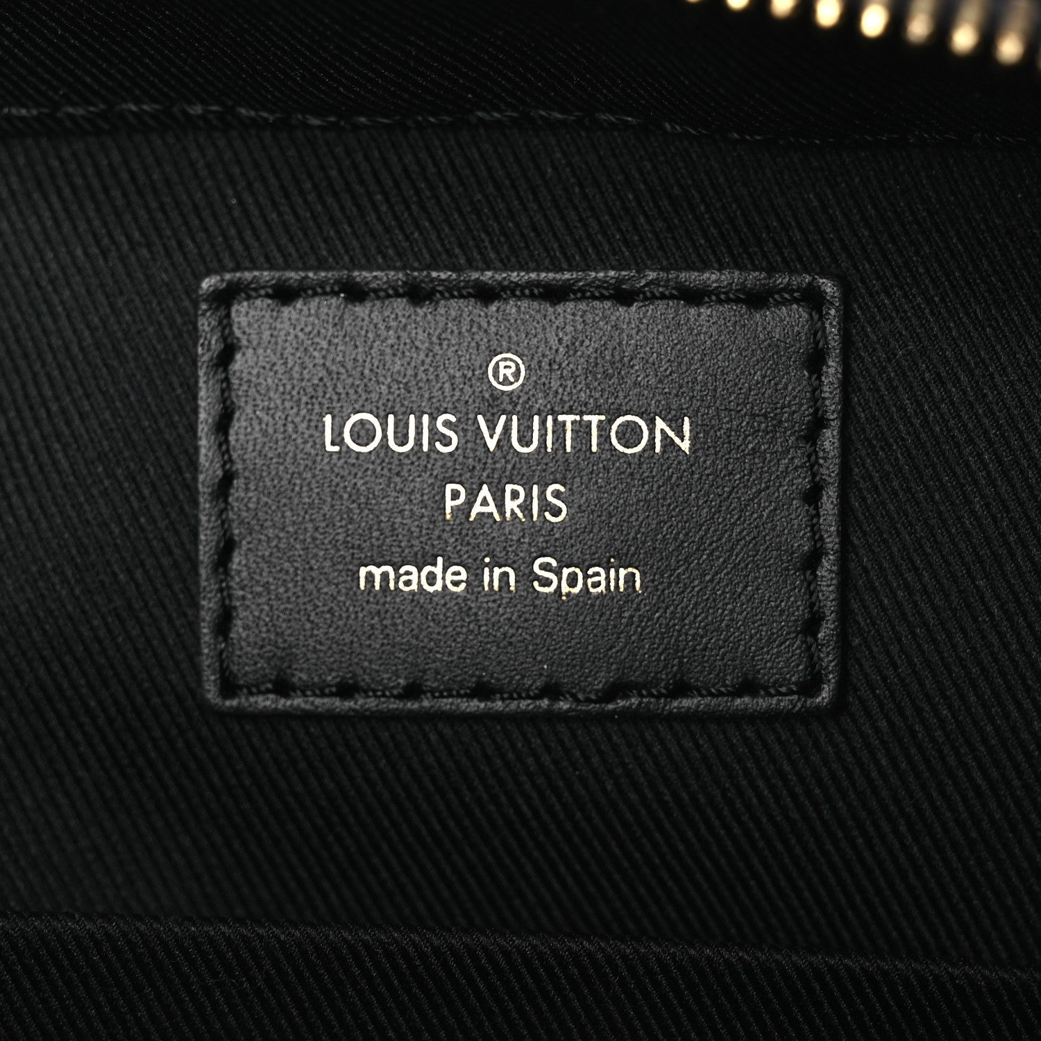 Louis Vuitton Monogram Saintonge Black