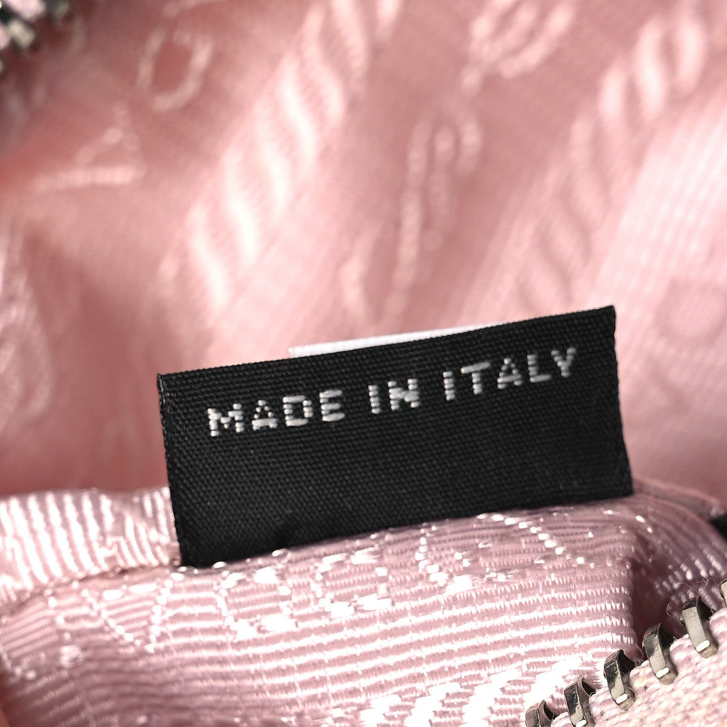 Prada Nylon Re-Edition 2005 Shoulder Bag Alabastro