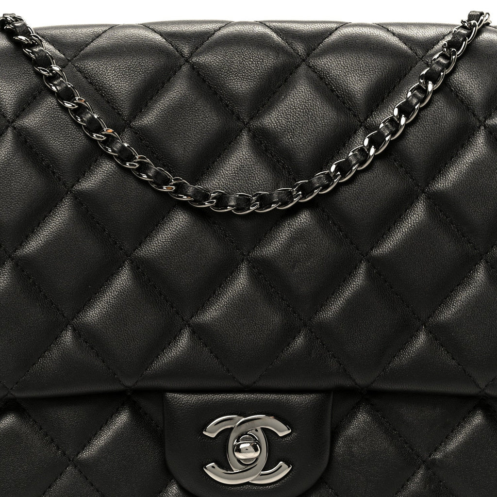 Chanel Lambskin Quilted Clutch With Chain Flap Black