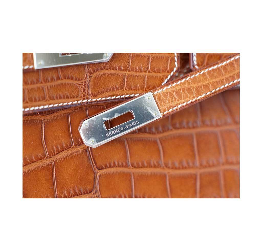 Hermès Birkin 40 Fauve Matte Alligator Bag