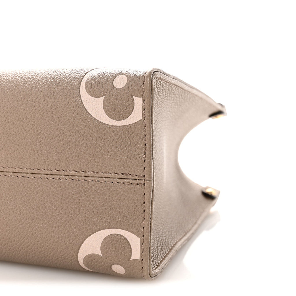 Louis Vuitton Empreinte Monogram Giant Onthego PM Tourterelle Creme