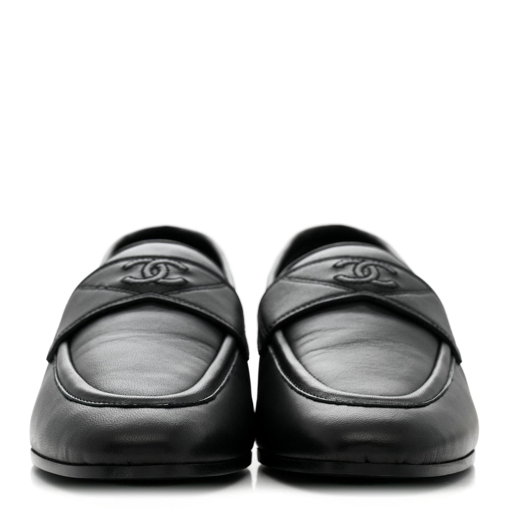 Lambskin Womens Stitched CC Loafers 35 Black