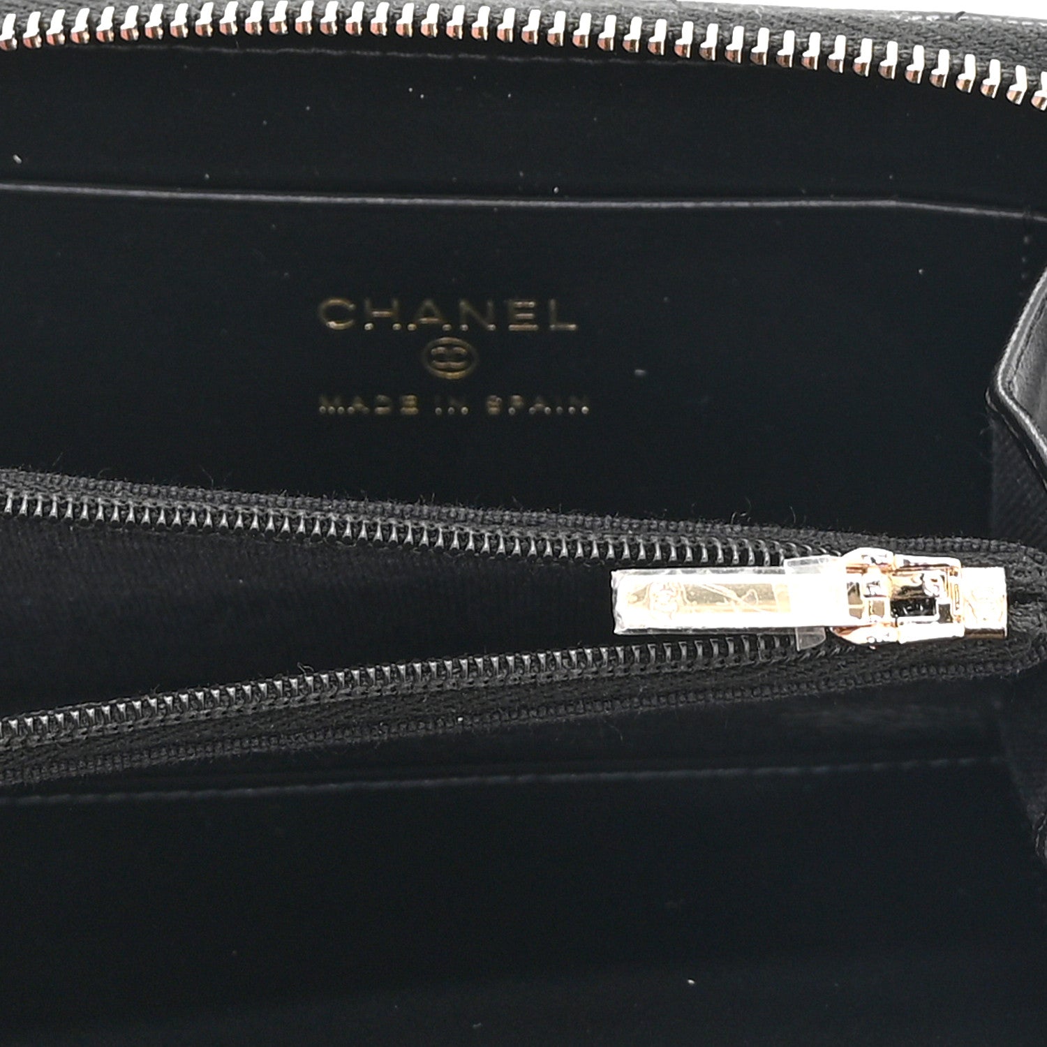 Caviar Quilted Crystal Zip Around Coin Purse Wallet Black