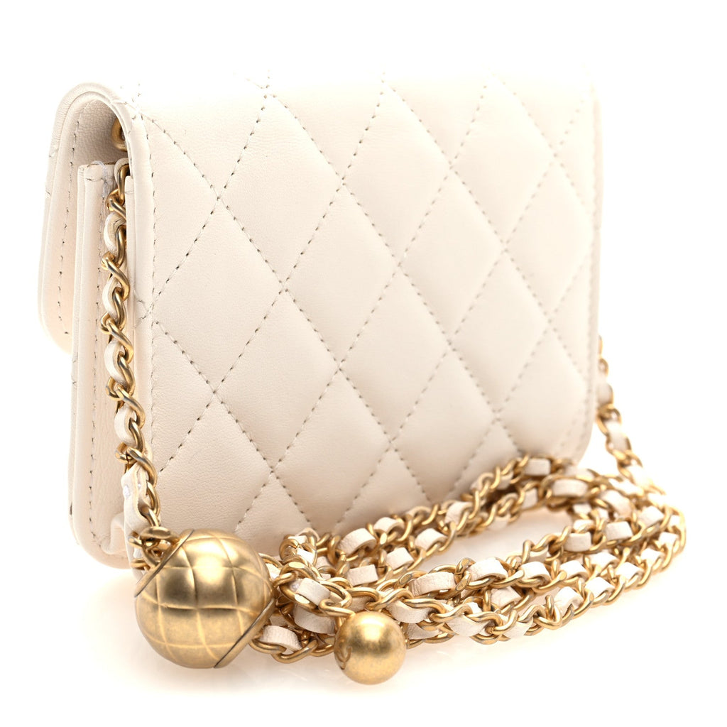 Chanel Lambskin Quilted Pearl Crush Clutch With Chain White