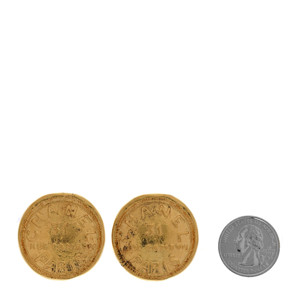 Metal CC Round Clip On Earrings Gold