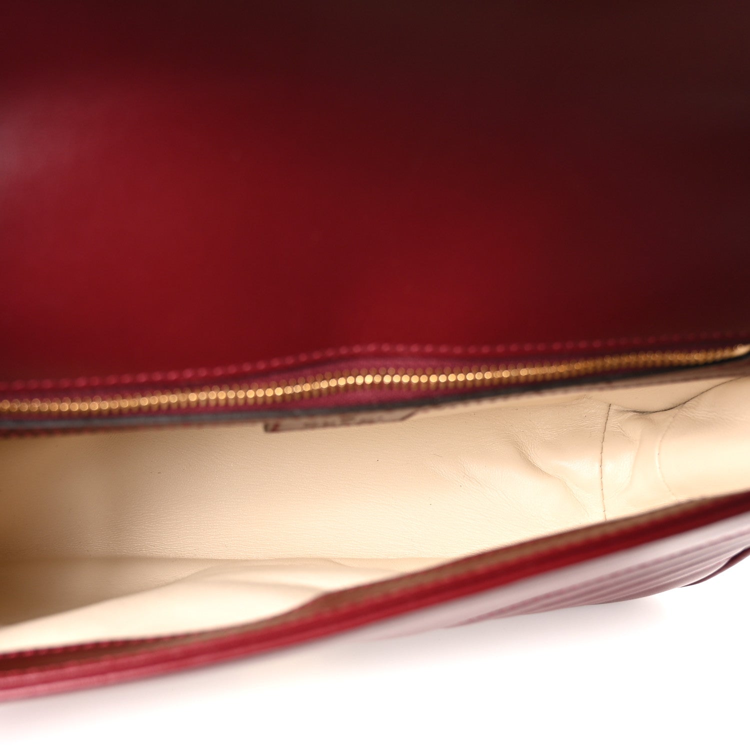 Gucci Calfskin Matelasse Small GG Marmont Shoulder Bag Ancora Red