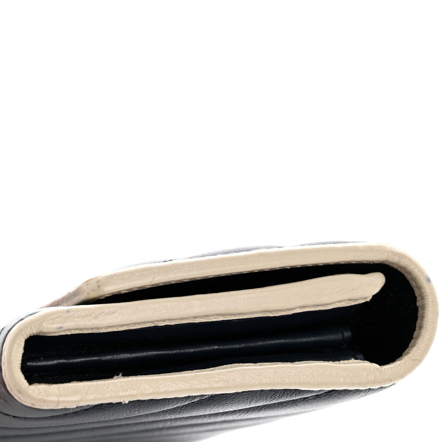 Gucci Vintage Effect Calfskin Matelasse Diagonal Torchon GG Marmont Continental Wallet Blue Agata Mystic White