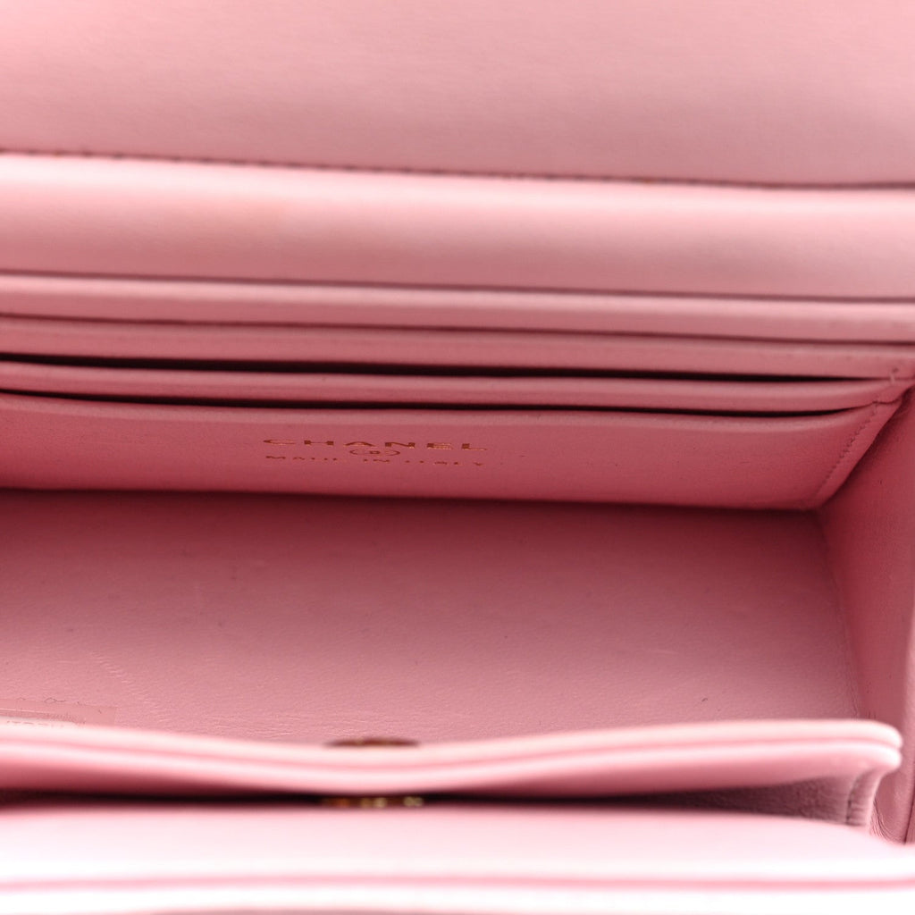 Chanel Lambskin Quilted Pearl Pyramid Clutch With Chain Pink