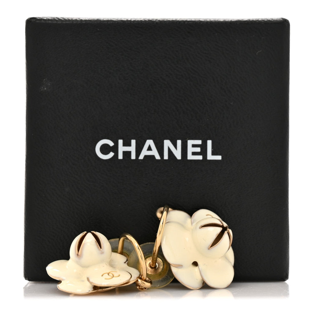 Resin Camelia Earrings White Gold